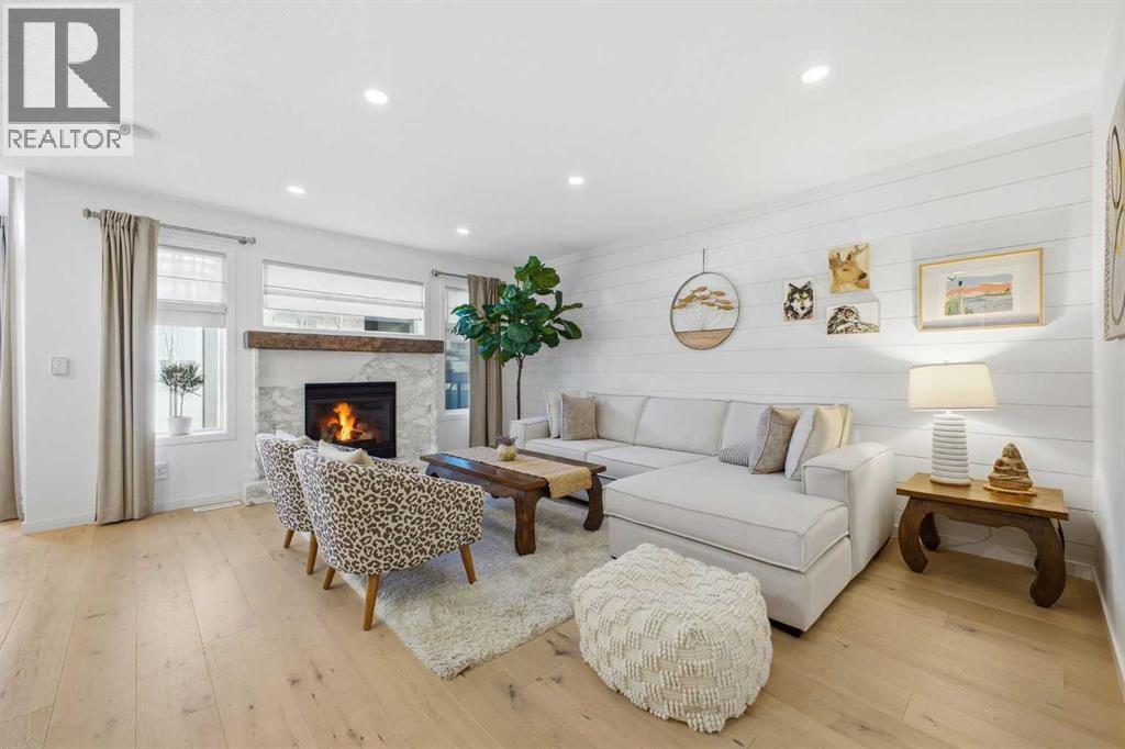 House for Sale in 153 Cougarstone Common SW|Calgary, Alberta T3H5P5 4