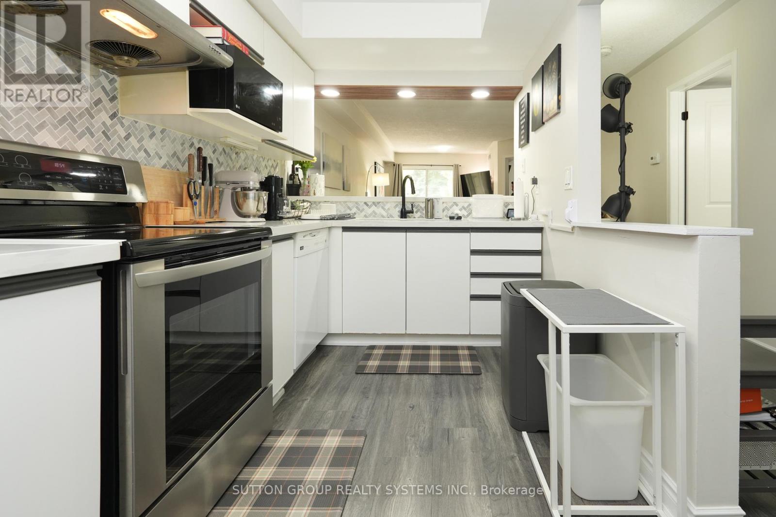 Row / Townhouse for Sale in 183 - 103 BRISTOL ROAD E|Mississauga (Hurontario), Ontario L4Z3P6 4