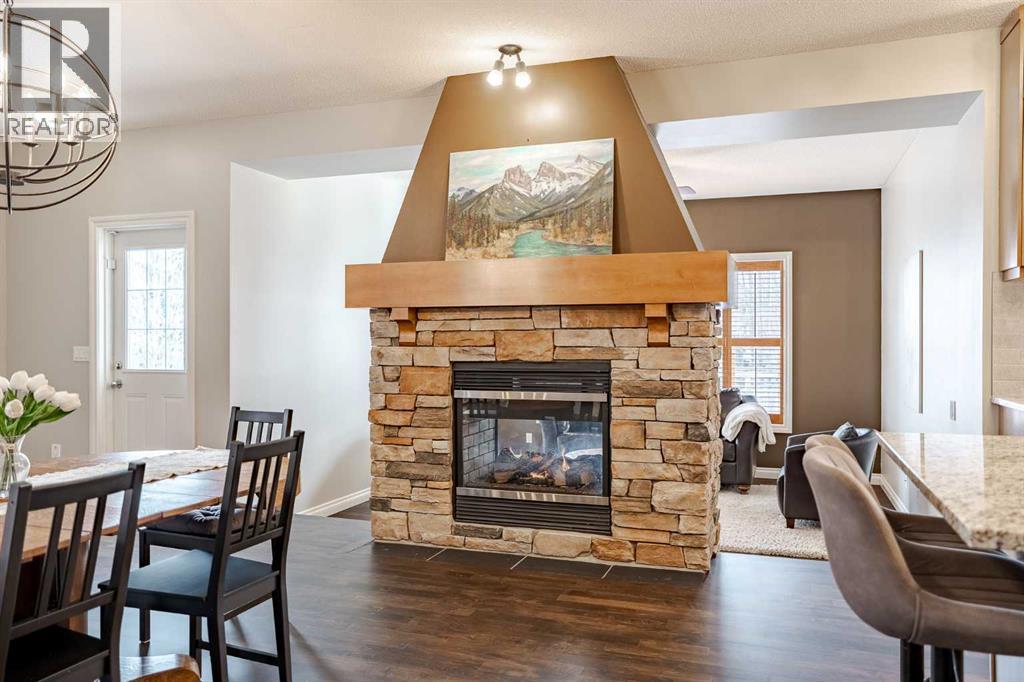 House for Sale in 270 Valley Crest Court NW|Calgary, Alberta T3B5Z1 5