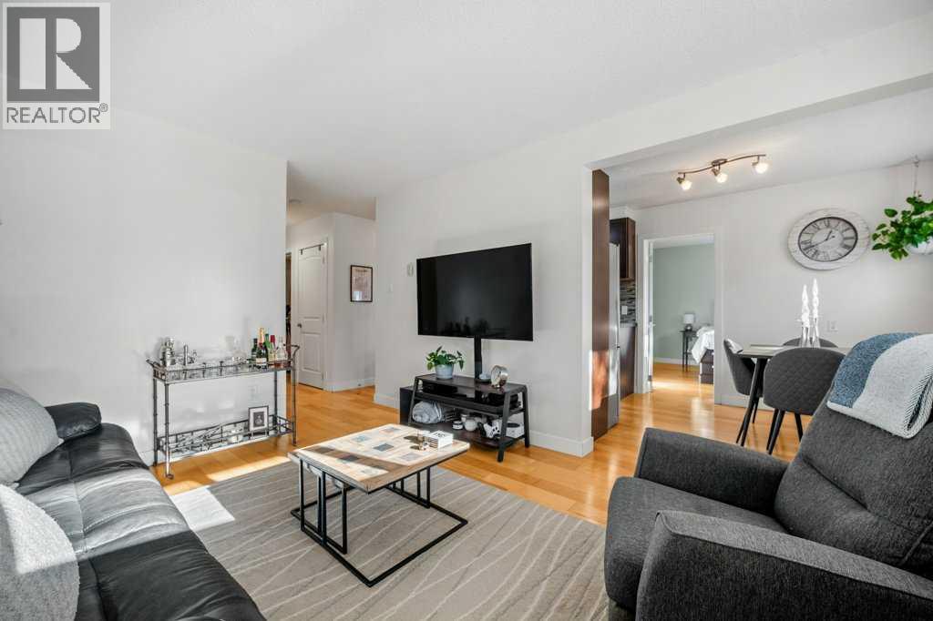 Apartment for Sale in 101, 312 15 Avenue NE|Calgary, Alberta T2E1H2 2