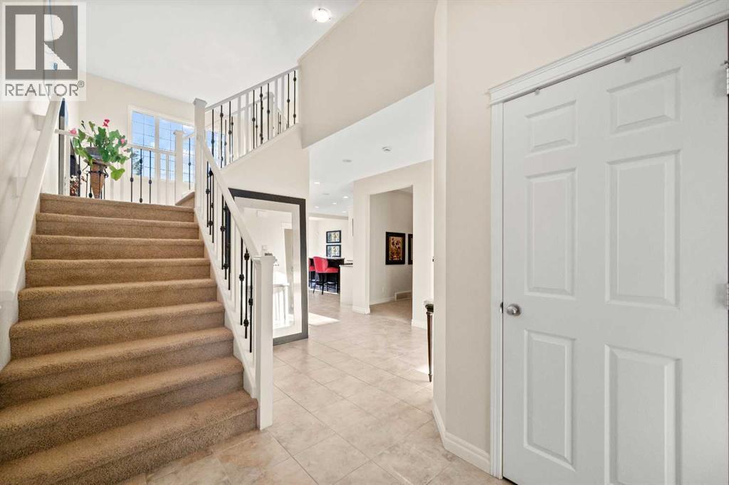 House for Sale in 5 Cranarch Way SE|Calgary, Alberta T3M0S7 3