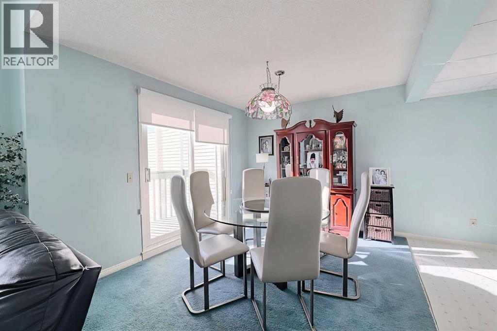 Row / Townhouse for Sale in 317 Sandringham Road NW|Calgary, Alberta T3K3Z1 3