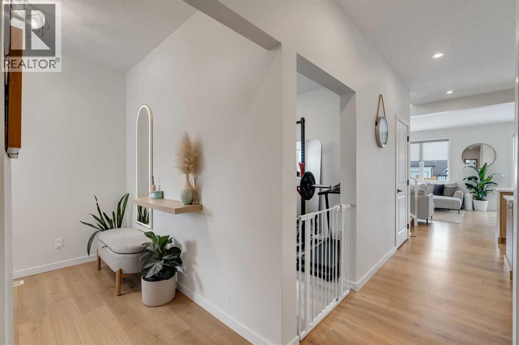 House for Sale in 52 Sugarsnap Way SE|Calgary, Alberta T3S0K5 4