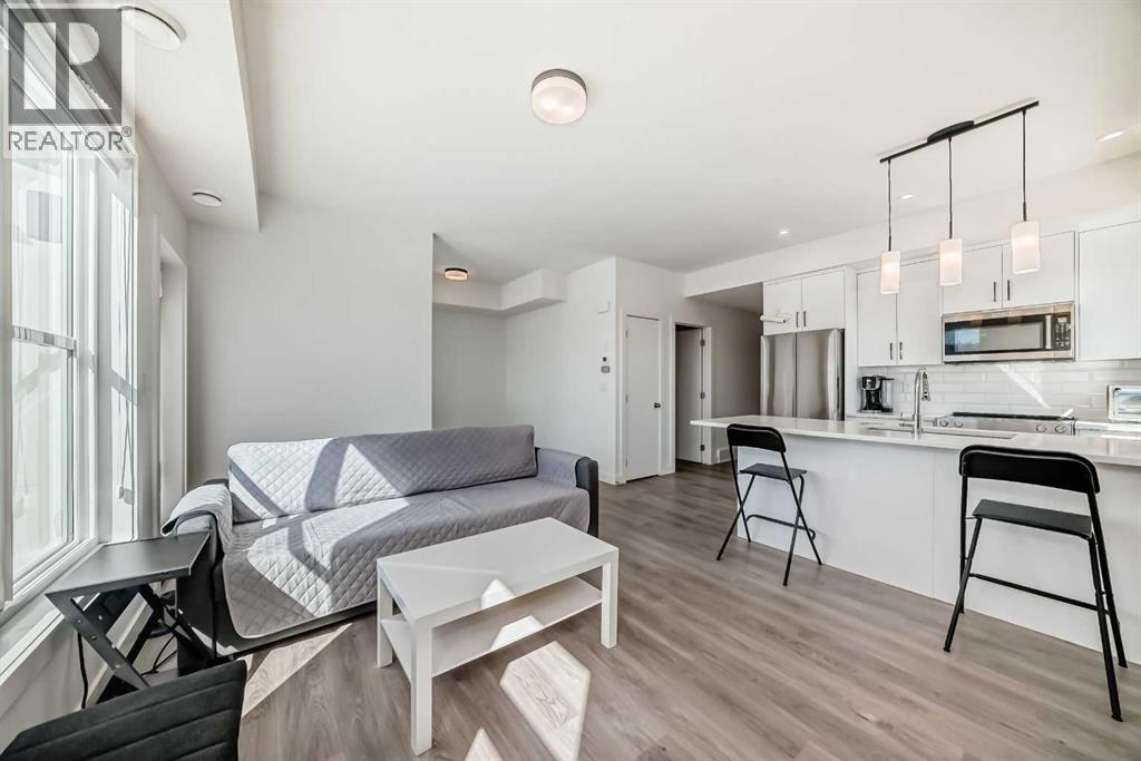 Row / Townhouse for Sale in 41, 2117 81 Street SW|Calgary, Alberta T3H6H5