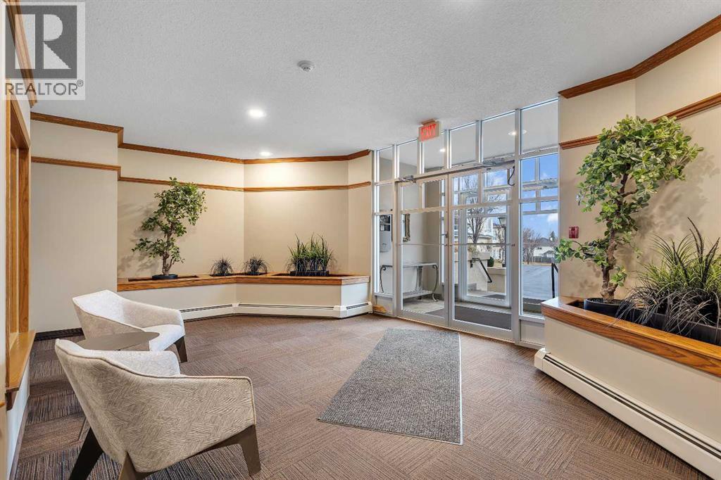 Apartment for Sale in 107, 108 Edgeridge Terrace NW|Calgary, Alberta T3A6C4 5