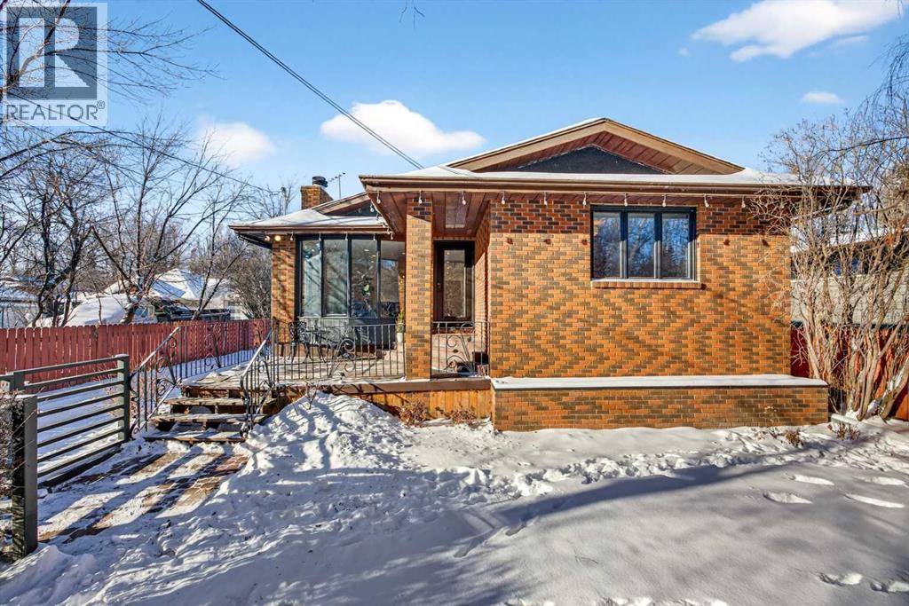 House for Sale in 7103 Bow Crescent NW|Calgary, Alberta T3B2C9 2