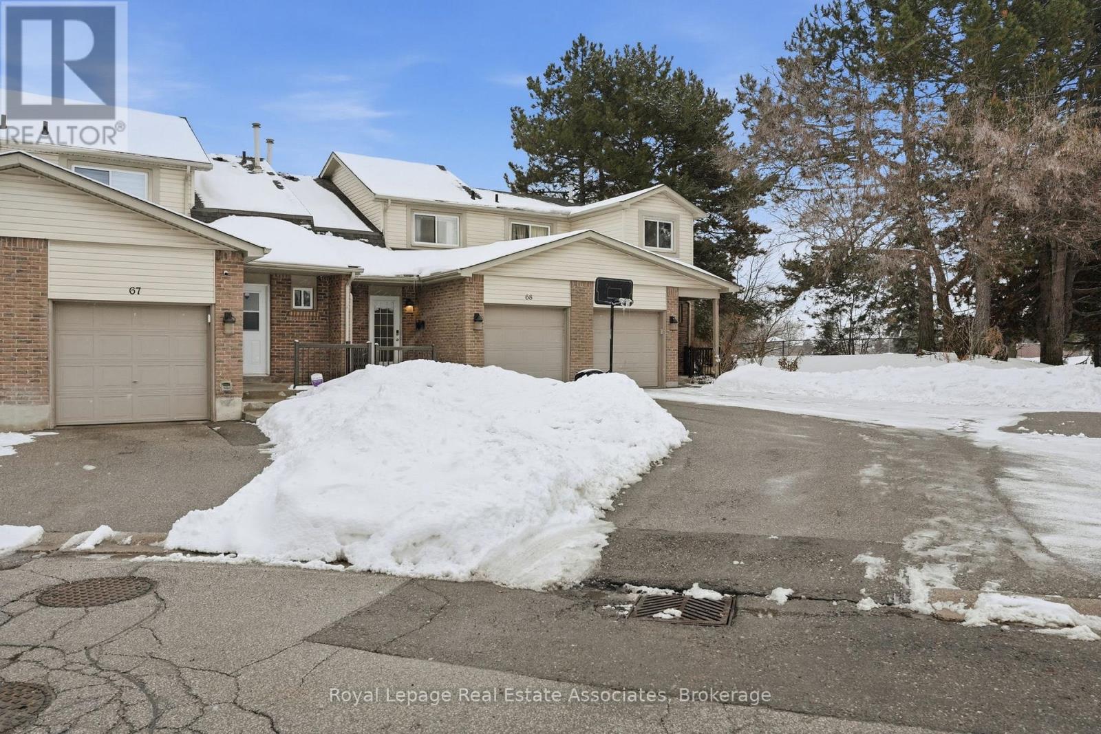 Row / Townhouse for Sale in 68 - 2670 BATTLEFORD ROAD|Mississauga (Meadowvale), Ontario L5N2S7 3