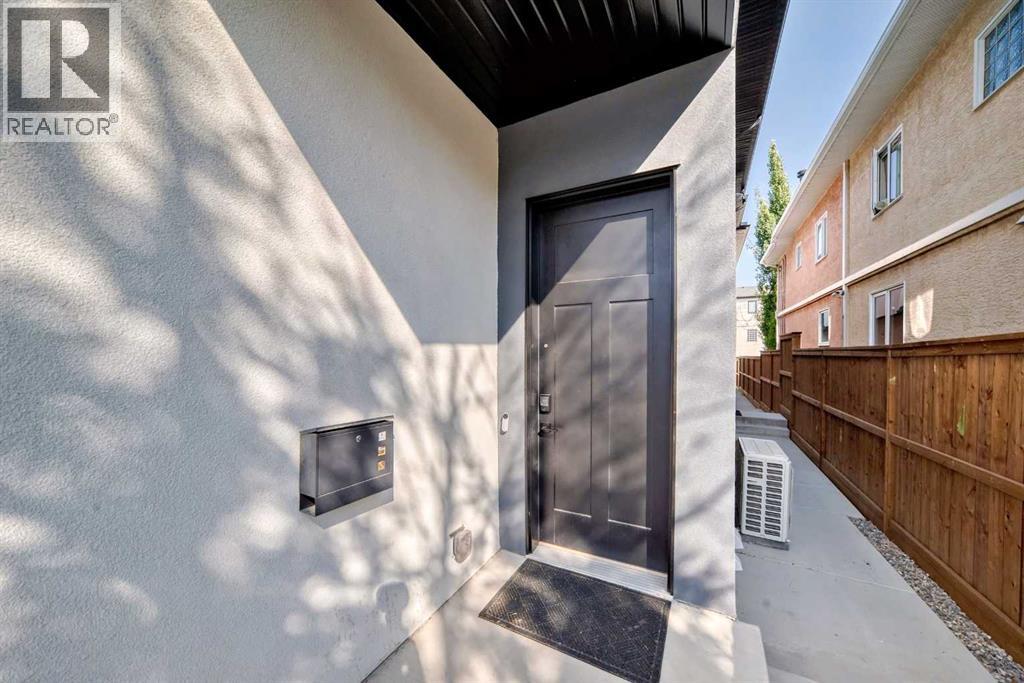 Row / Townhouse for Sale in 3, 3512 15 Street SW|Calgary, Alberta T2T4A3 5