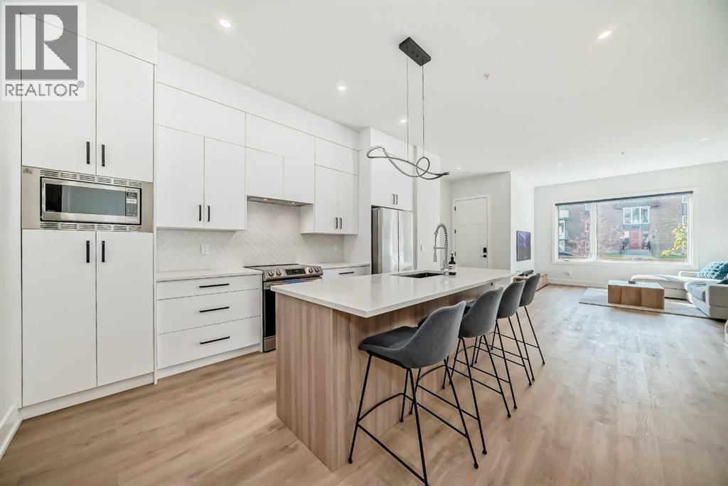 Row / Townhouse for Sale in 3, 3512 15 Street SW|Calgary, Alberta T2T4A3 3