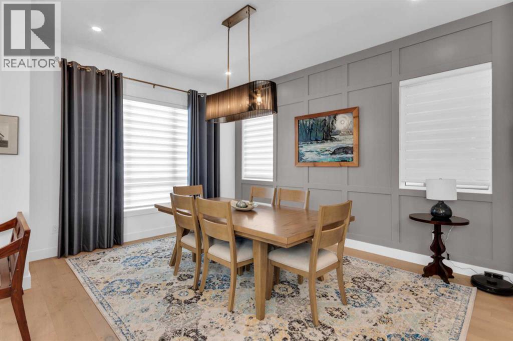 House for Sale in 704 37 Street SW|Calgary, Alberta T3C1R9 3