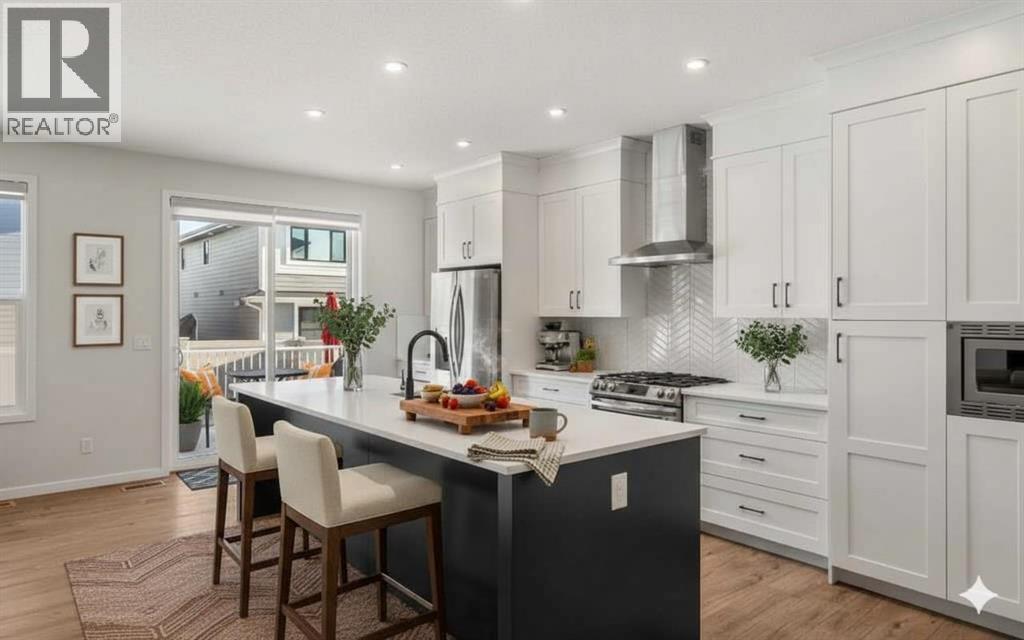 House for Sale in 40 West Grove Link SW|Calgary, Alberta T3H6E3 2