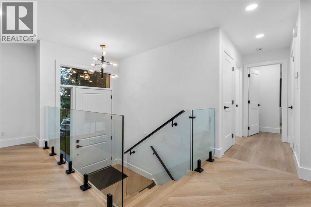 House for Sale in 10404 Maplemont Road SE|Calgary, Alberta t2j1w4 4