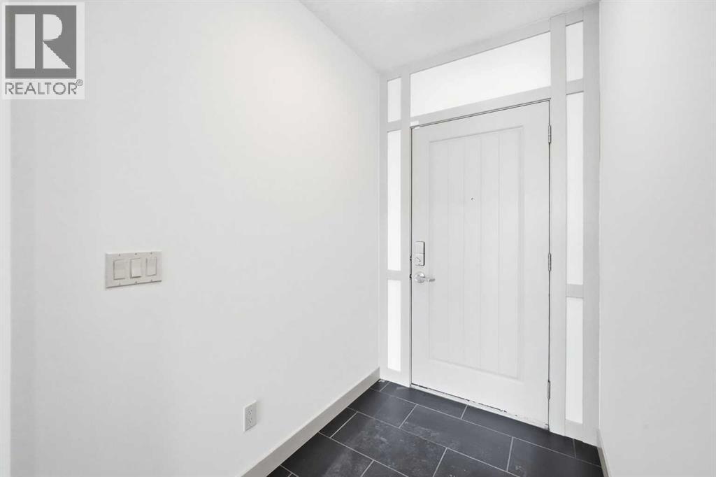 House for Sale in 428 Aspen Glen Place SW|Calgary, Alberta T3H0E9 4