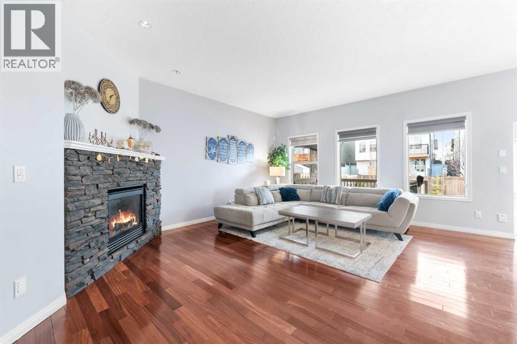 House for Sale in 72 Panamount Heights NW|Calgary, Alberta T3K5T2 3