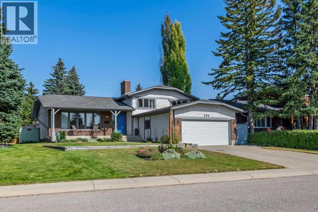 House for Sale in 206 Lake Fraser Place SE|Calgary, Alberta T2J3T5