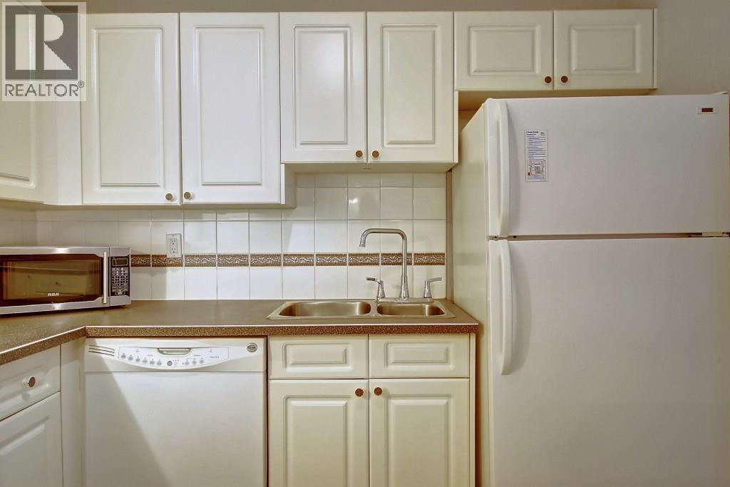 Apartment for Sale in 506, 735 12 Avenue SW|Calgary, Alberta T2R1J7 3