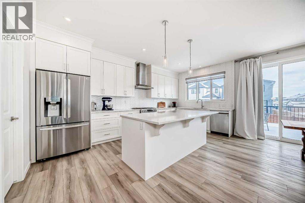 House for Sale in 24 Royston Rise NW|Calgary, Alberta T3L0J2 4