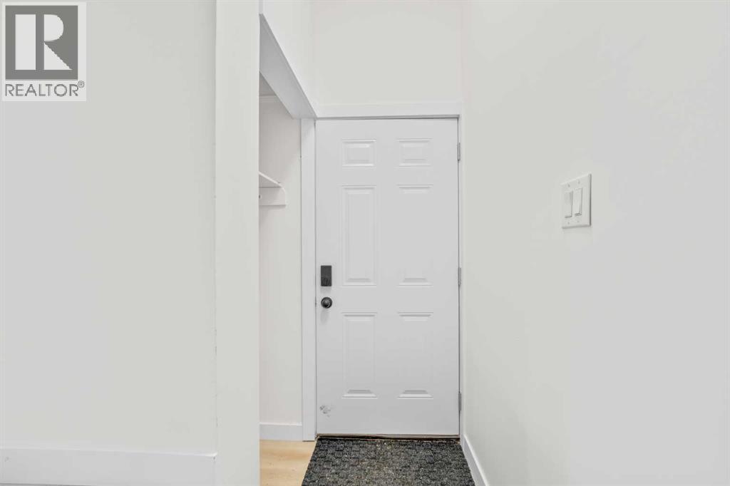 House for Sale in 4720 Fordham Crescent SE|Calgary, Alberta T2A2A6 3