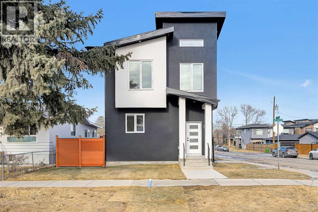 Row / Townhouse for Sale in 140 25 Avenue NE|Calgary, Alberta T2E1X8 2