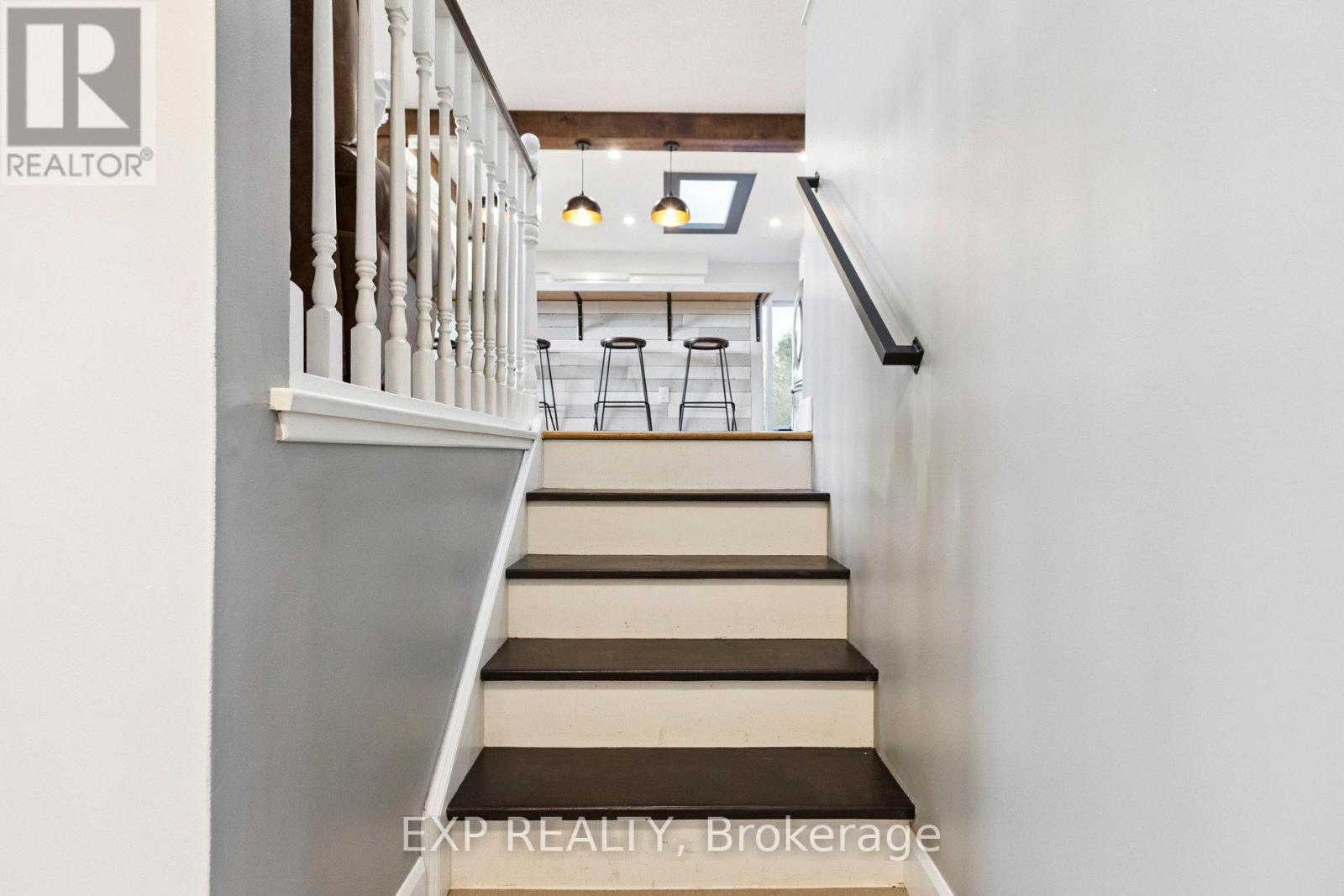 For sale: 7429 SIDEROAD 20 SIDE ROAD, Mapleton, Ontario N0B1A0