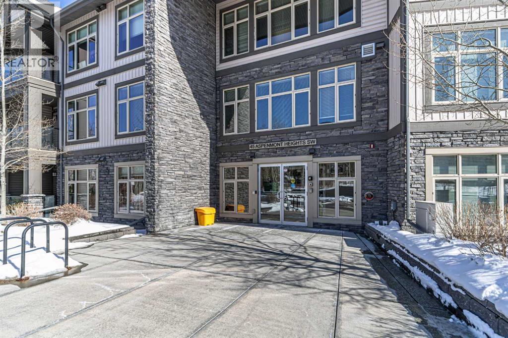 Apartment for Sale in 303, 45 Aspenmont Heights SW|Calgary, Alberta T3H0E6 2