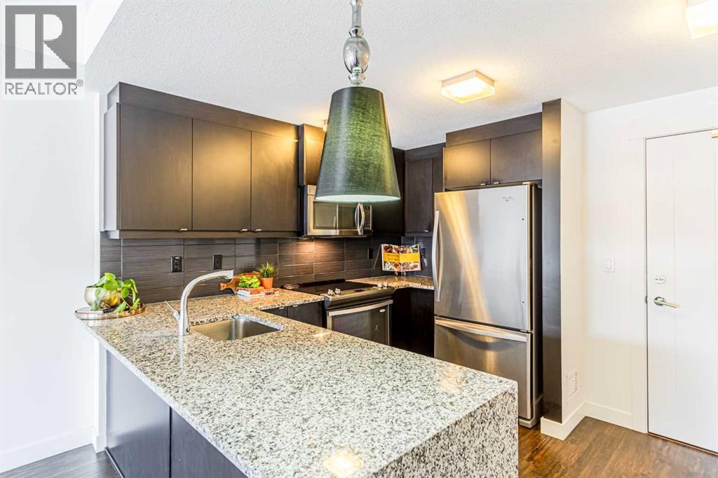 Apartment for Sale in 303, 45 Aspenmont Heights SW|Calgary, Alberta T3H0E6 4