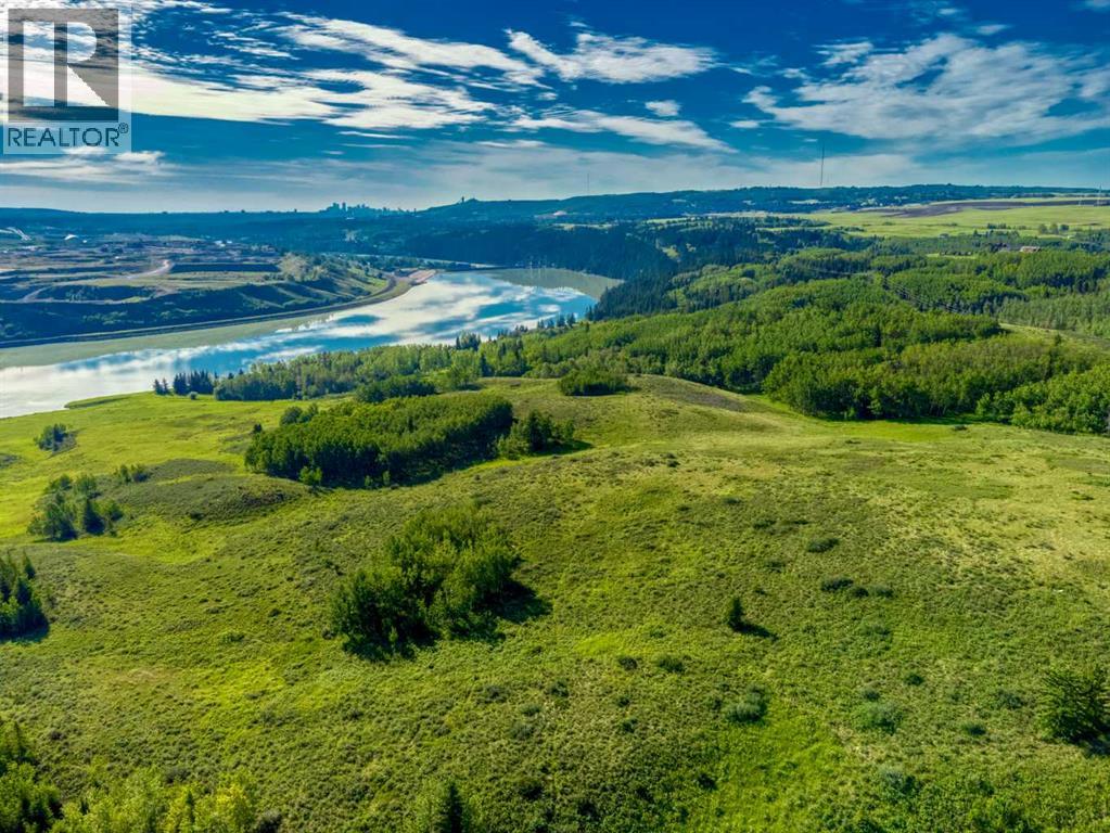 House for Sale in 15 Villosa Ridge Point|Rural Rocky View County, Alberta T3Z1H3 2