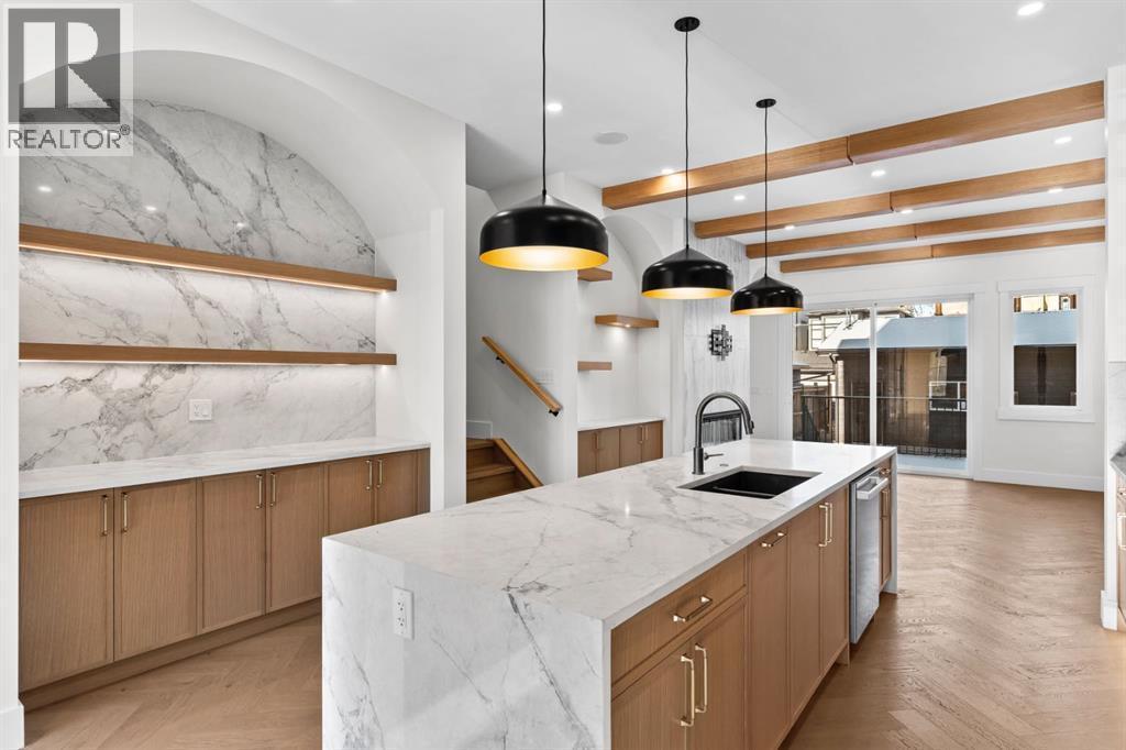 House for Sale in 907 36 Street NW|Calgary, Alberta T2N3A9 4