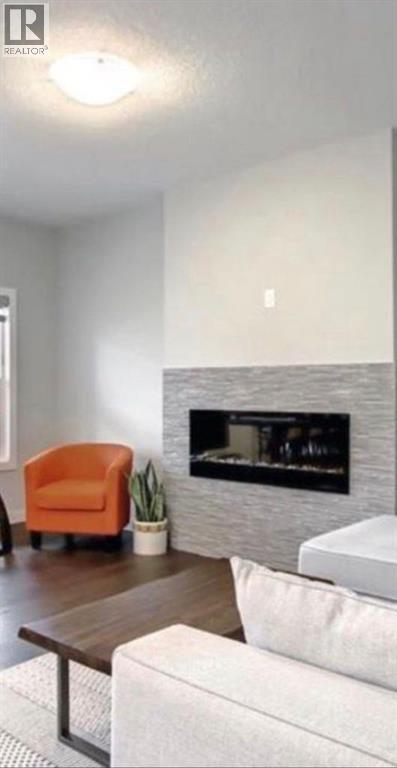 House for Sale in 14 Belvedere Point SE|Calgary, Alberta T2A7G1 5