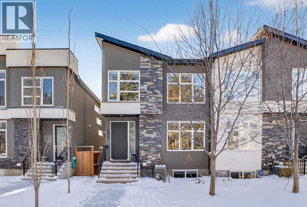 Duplex for Sale in 4909 21 Avenue NW|Calgary, Alberta T3B0X1