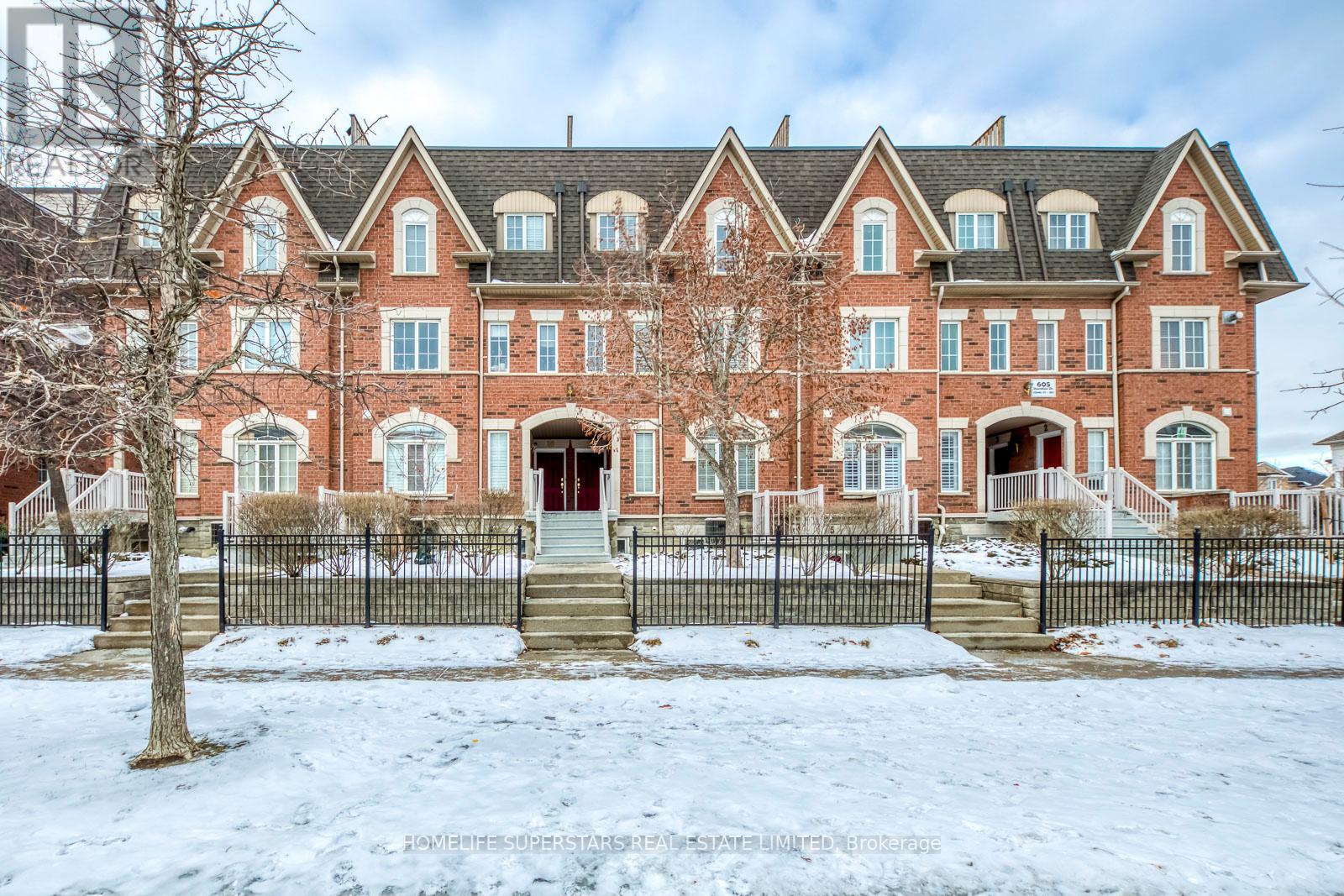 Row / Townhouse for Sale in 11 - 605 SHORELINE DRIVE|Mississauga (Cooksville), Ontario L5B4K3