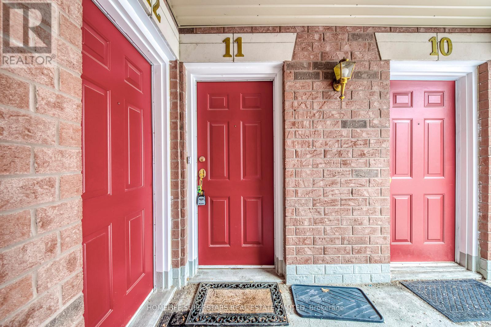 Row / Townhouse for Sale in 11 - 605 SHORELINE DRIVE|Mississauga (Cooksville), Ontario L5B4K3 2