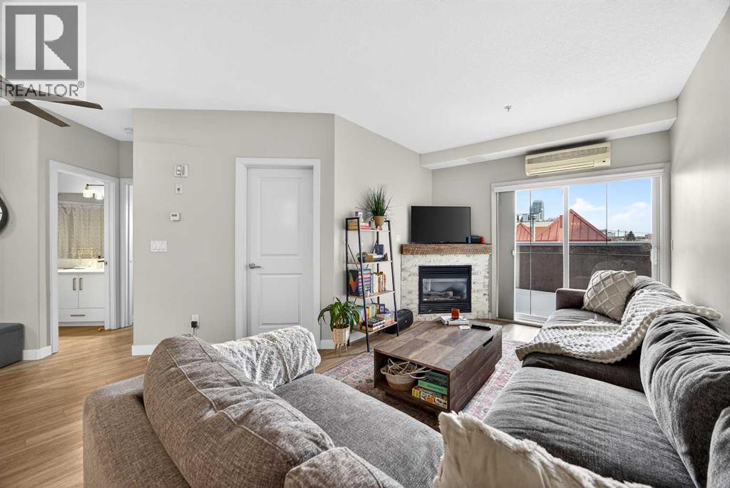 Apartment for Sale in 214, 1800 14A Street SW|Calgary, Alberta T2T6K3 4