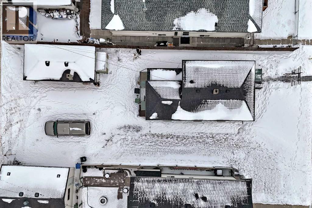 House for Sale in 6639 19 Street SE|Calgary, Alberta T2C0P1 4