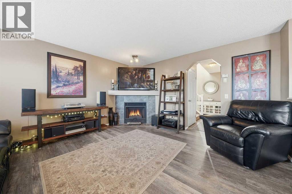 House for Sale in 14 Kincora Drive NW|Calgary, Alberta T3R1K8 5