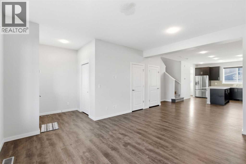 House for Sale in 61 Savanna Link NE|Calgary, Alberta T3J2H3 5