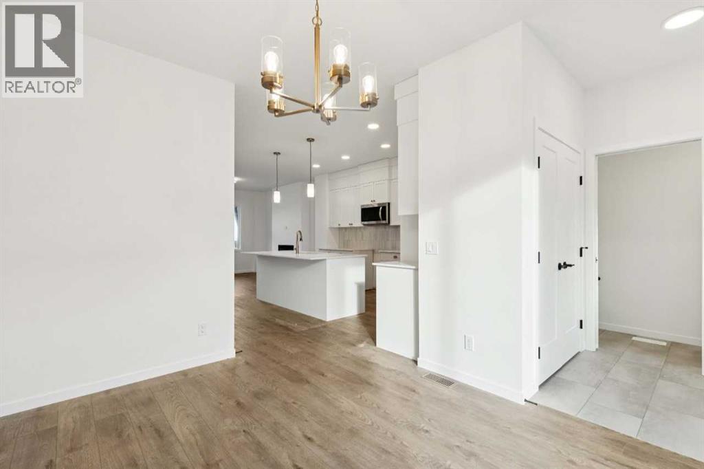 House for Sale in 90 Bluerock Hill SW|Calgary, Alberta T2Y0V6 4