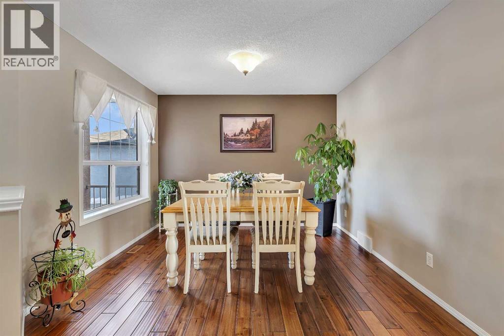 House for Sale in 153 Harvest Grove Close NE|Calgary, Alberta T3K4T7 3