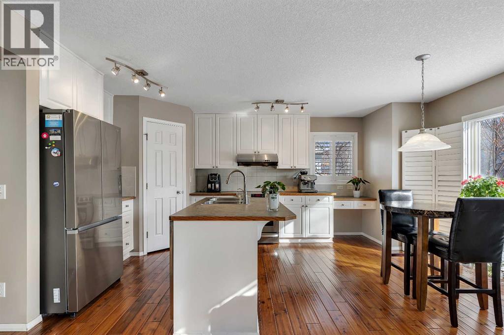 House for Sale in 153 Harvest Grove Close NE|Calgary, Alberta T3K4T7 5