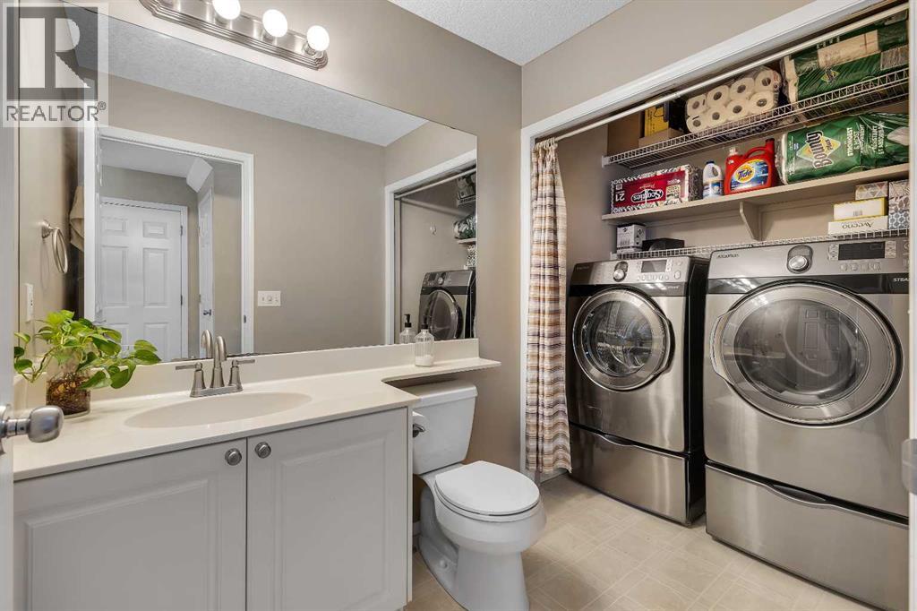 House for Sale in 153 Harvest Grove Close NE|Calgary, Alberta T3K4T7 4