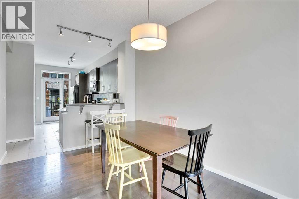 Row / Townhouse for Sale in 306 Ascot Circle SW|Calgary, Alberta T3H0X2 5