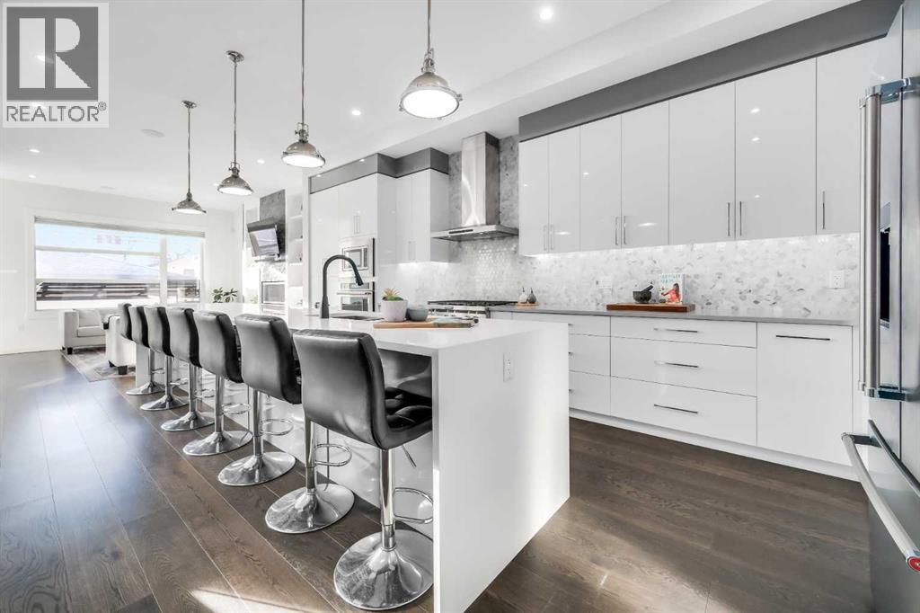 House for Sale in 2415 25 Avenue NW|Calgary, Alberta T2M2C6 4