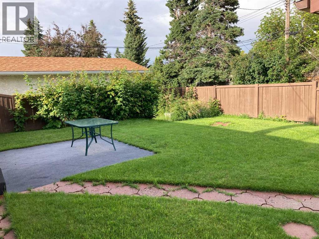 House for Sale in 84 Waterloo Drive SW|Calgary, Alberta T3C3G1 5