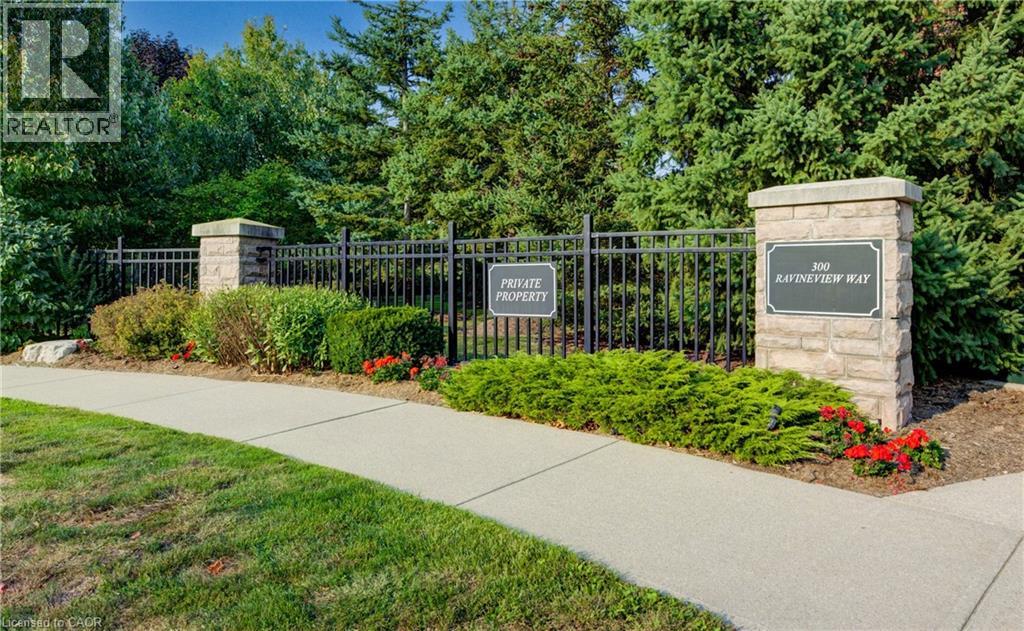 Row / Townhouse for Sale in 300 RAVINEVIEW Way Unit# 34|Oakville, Ontario L6H7J1 3
