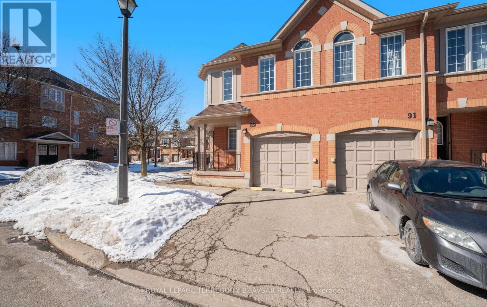 Row / Townhouse for Sale in 89 - 5030 HEATHERLEIGH AVENUE|Mississauga (East Credit), Ontario L5V2G7 2