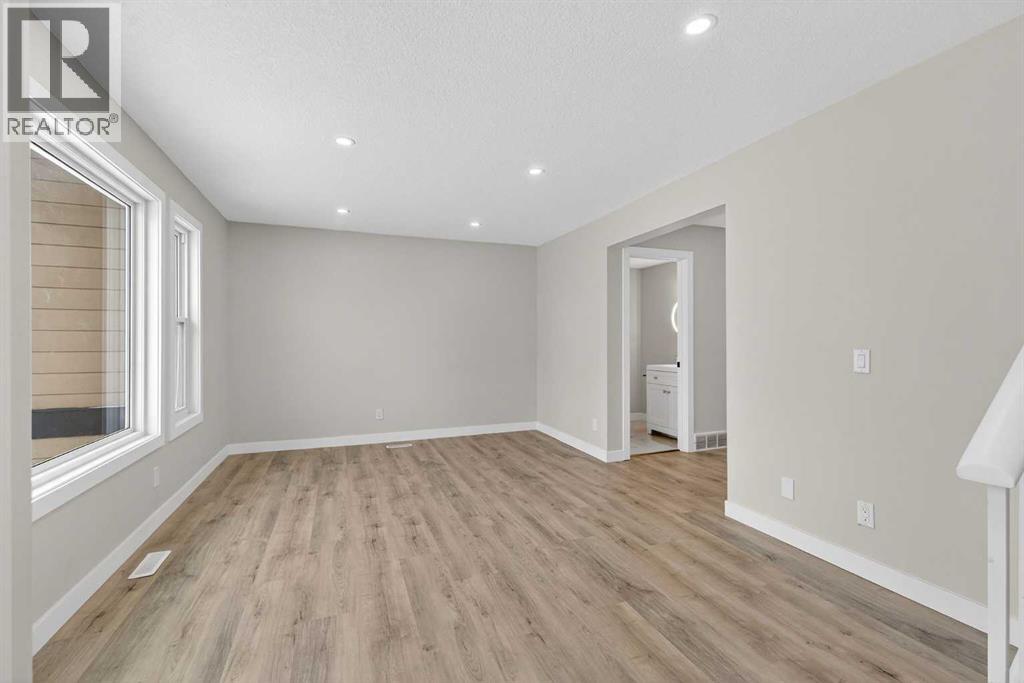 Duplex for Sale in 5625 Templehill Road NE|Calgary, Alberta T1Y4C1 5