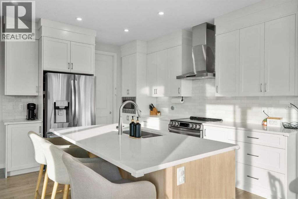 House for Sale in 35 Cranbrook Mount SE|Calgary, Alberta T3M3N5 3