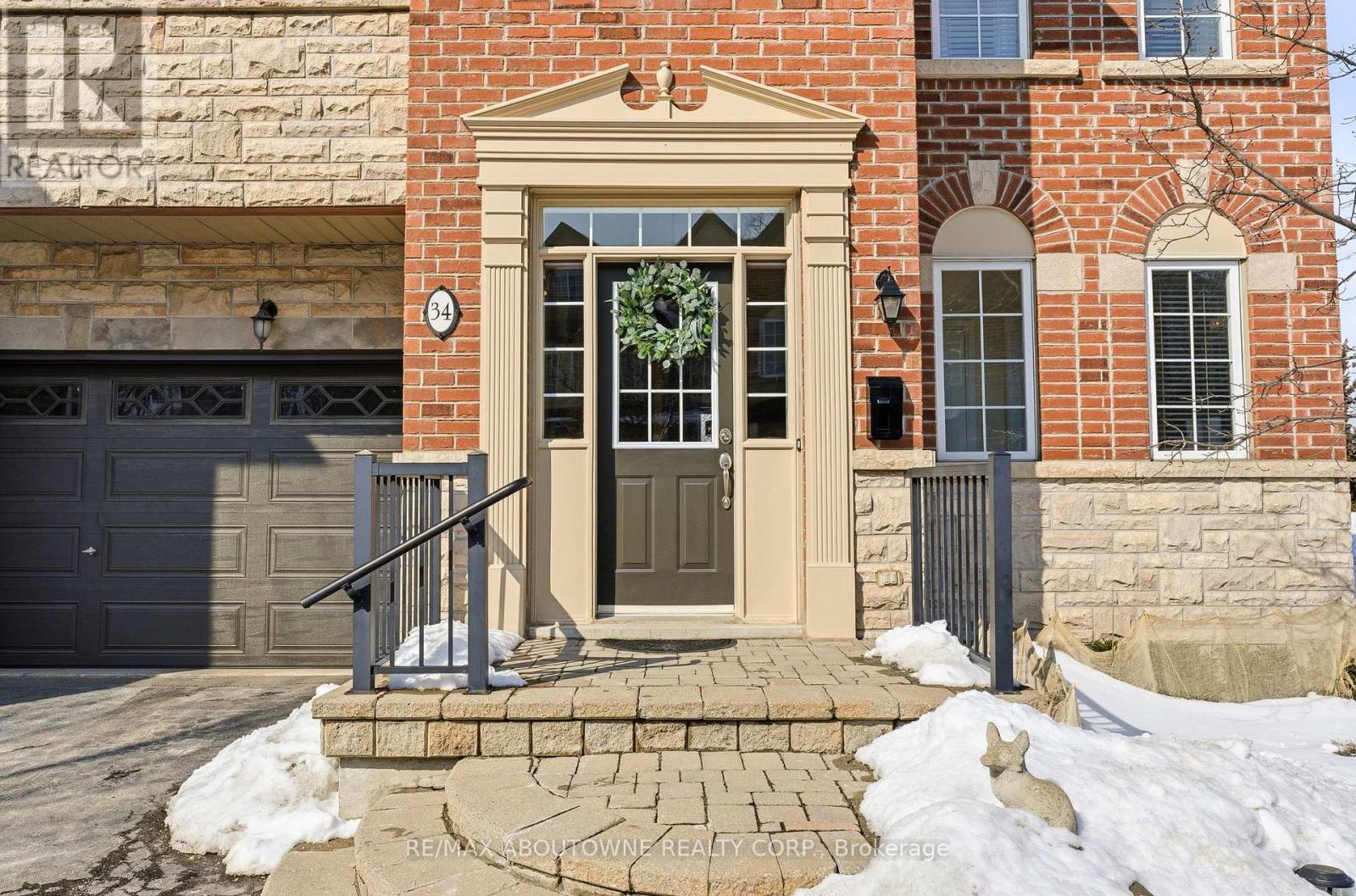 Row / Townhouse for Sale in 34 - 300 RAVINEVIEW WAY|Oakville (WC Wedgewood Creek), Ontario L6H7J1 5