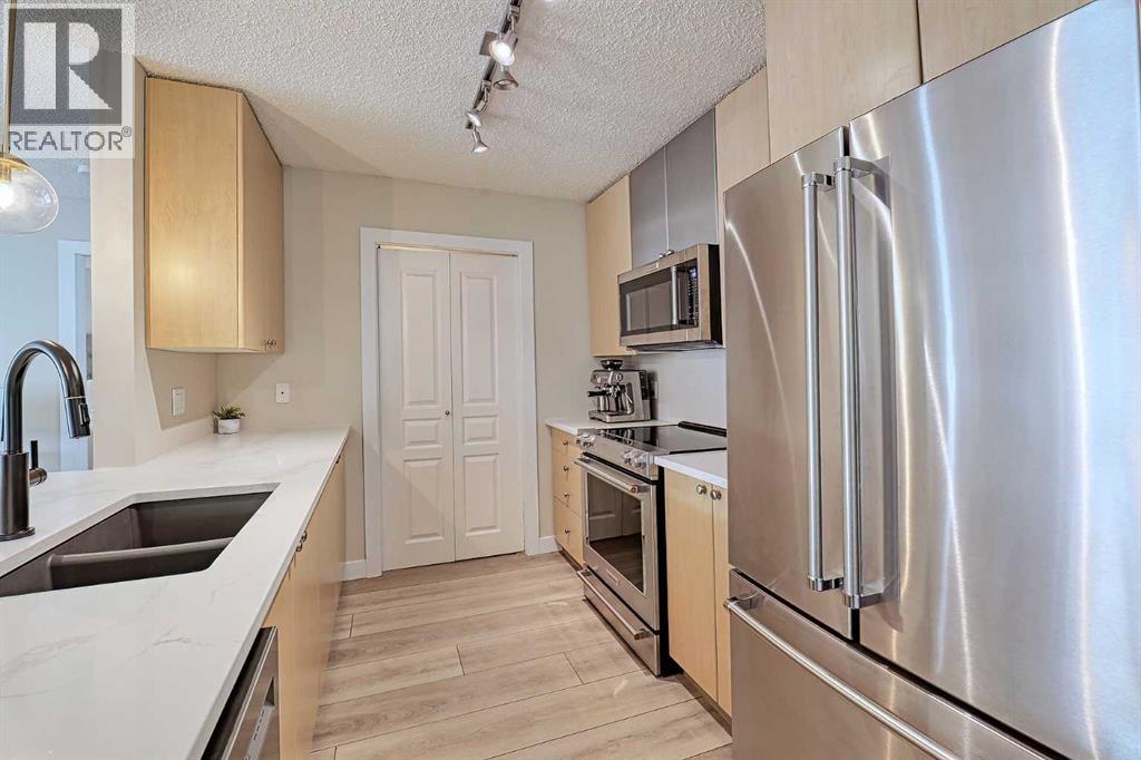 Apartment for Sale in 219, 25 Richard Place SW|Calgary, Alberta T3E7N1 4