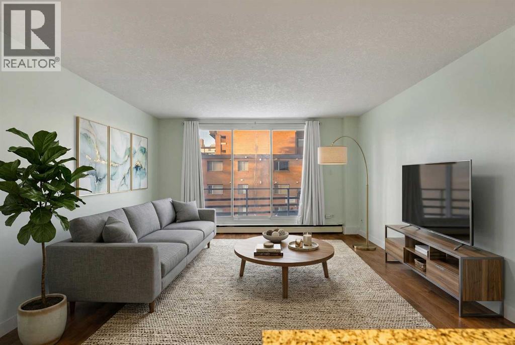 Apartment for Sale in 206, 1027 Cameron Avenue SW|Calgary, Alberta T2T0K3 4